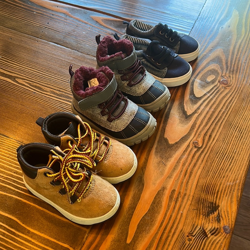 3 pairs of toddler shoes